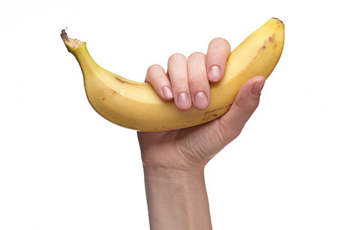 バナナを握る